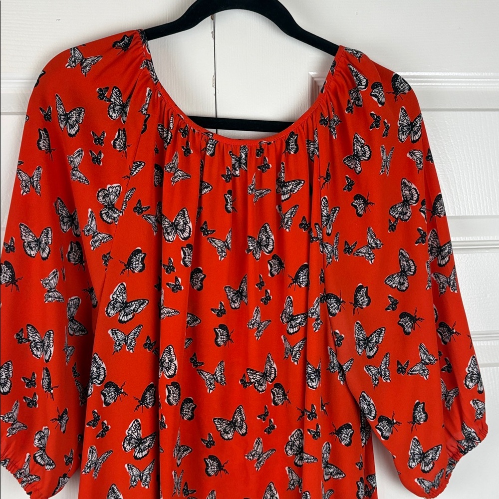 Karen Kane Butterfly Print Boho Blouse – Red & Black Peasant Top Size 1X - Picture 8 of 10
